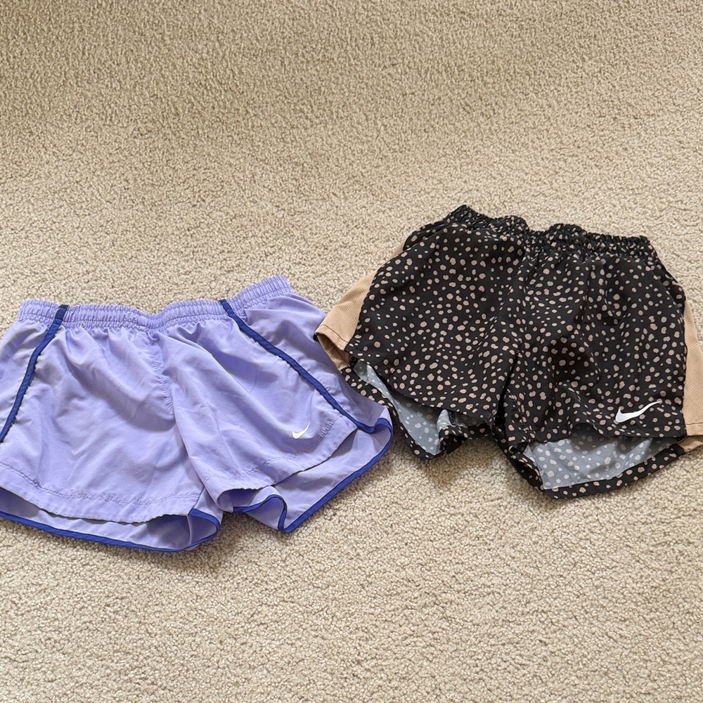 Lot of 2 Girls Nike DRI-FIT shorts size medium